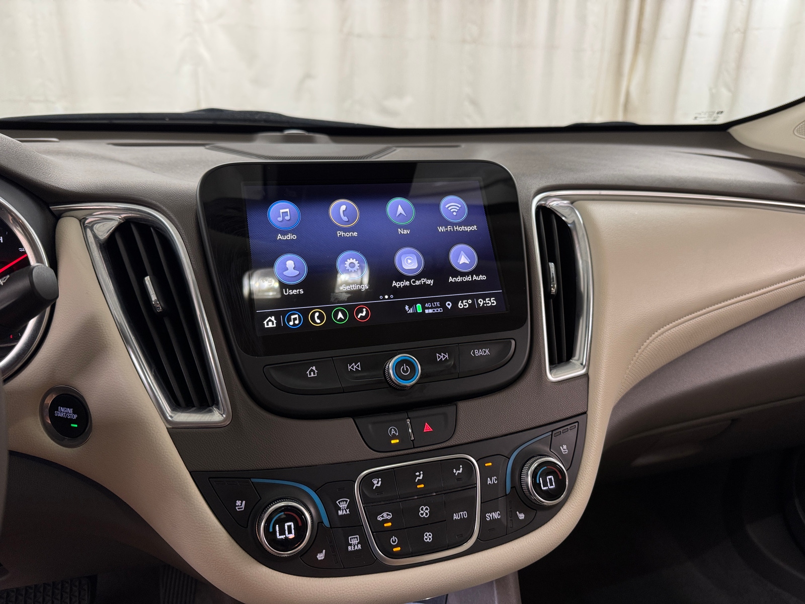 Thumbnail: 2024 Chevrolet Malibu - 3