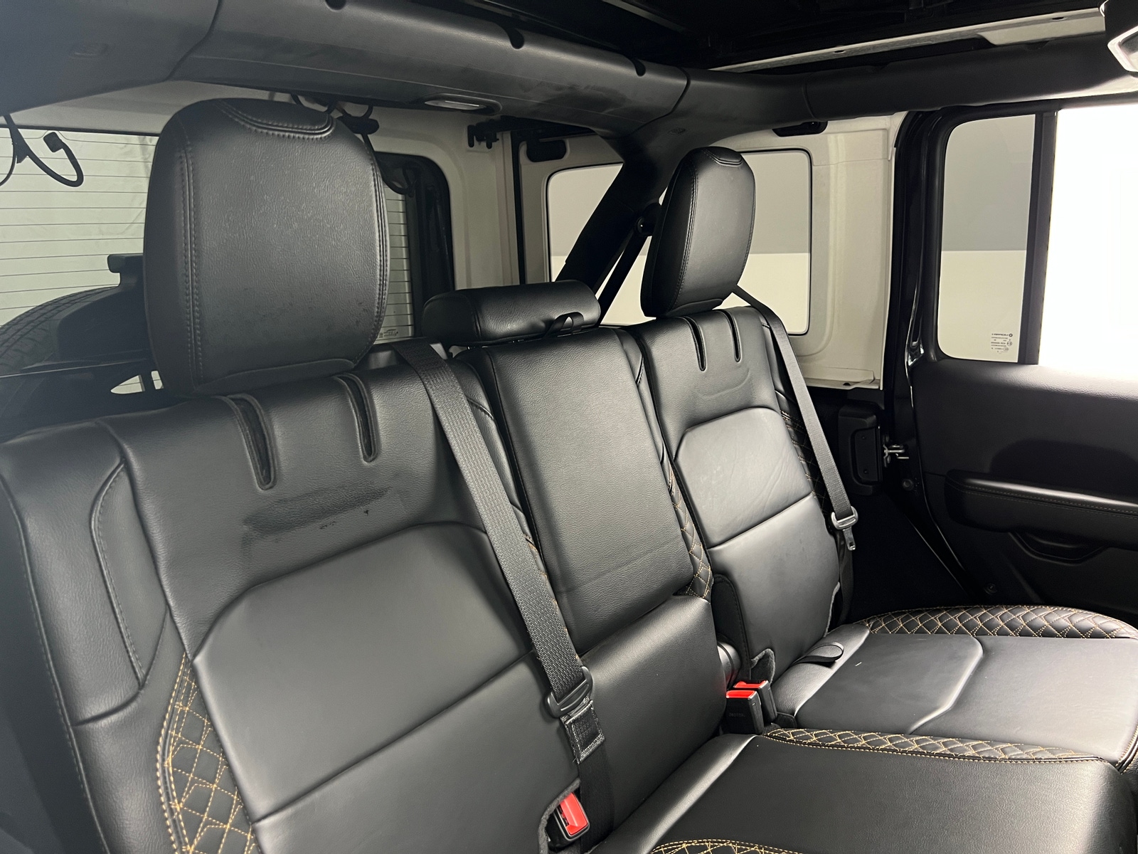 Thumbnail: 2022 Jeep Wrangler - 5
