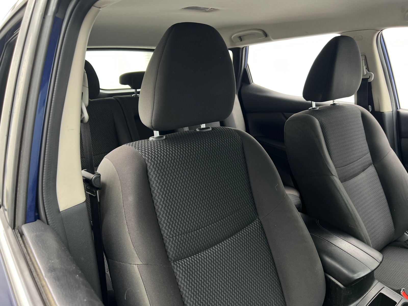 Thumbnail: 2019 Nissan Rogue Sport - 2