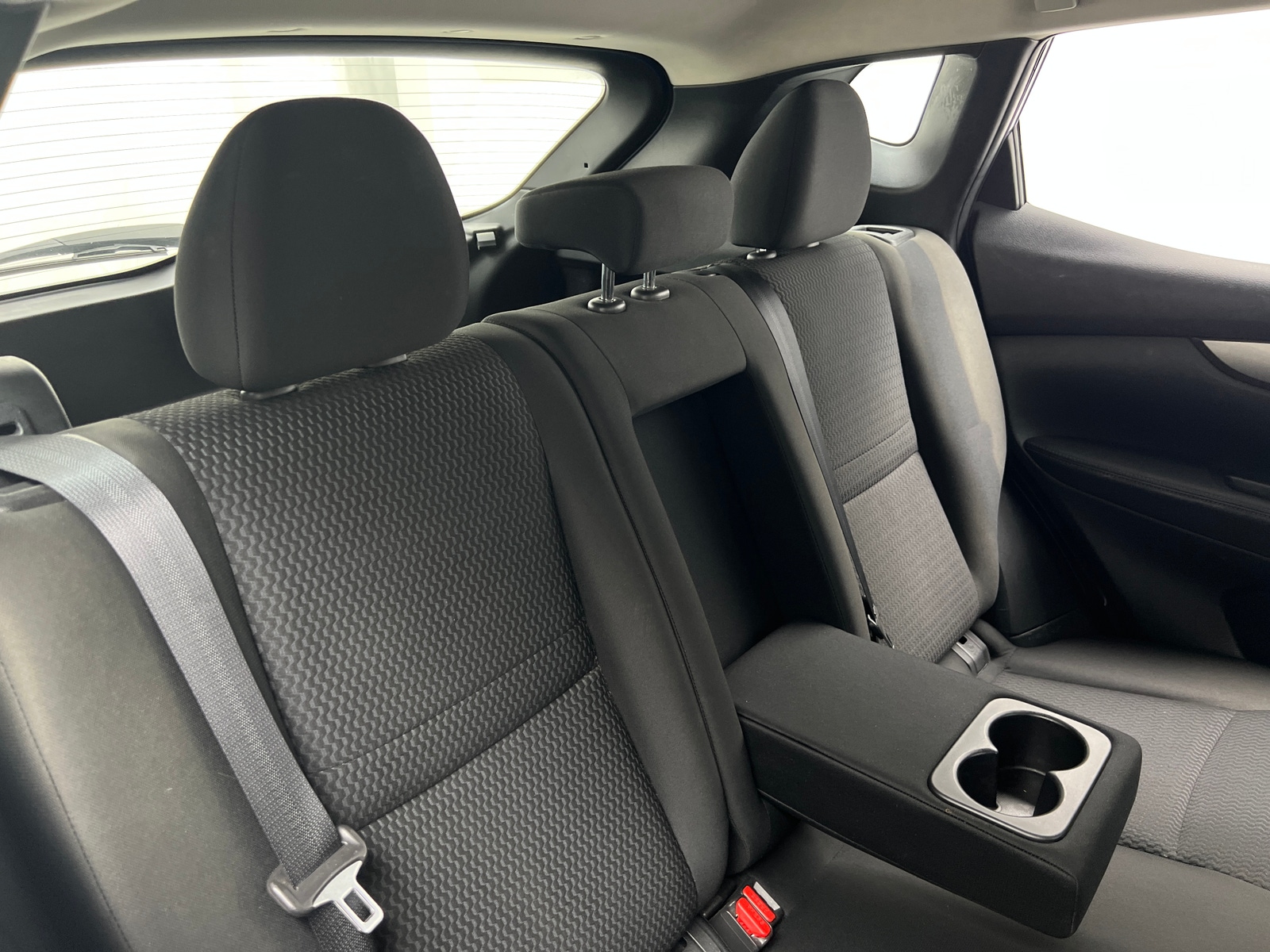 Thumbnail: 2019 Nissan Rogue Sport - 6