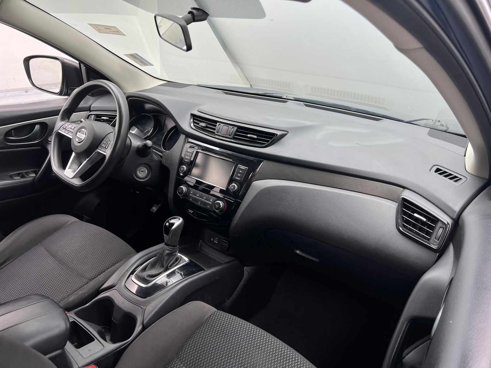 Thumbnail: 2019 Nissan Rogue Sport - 3