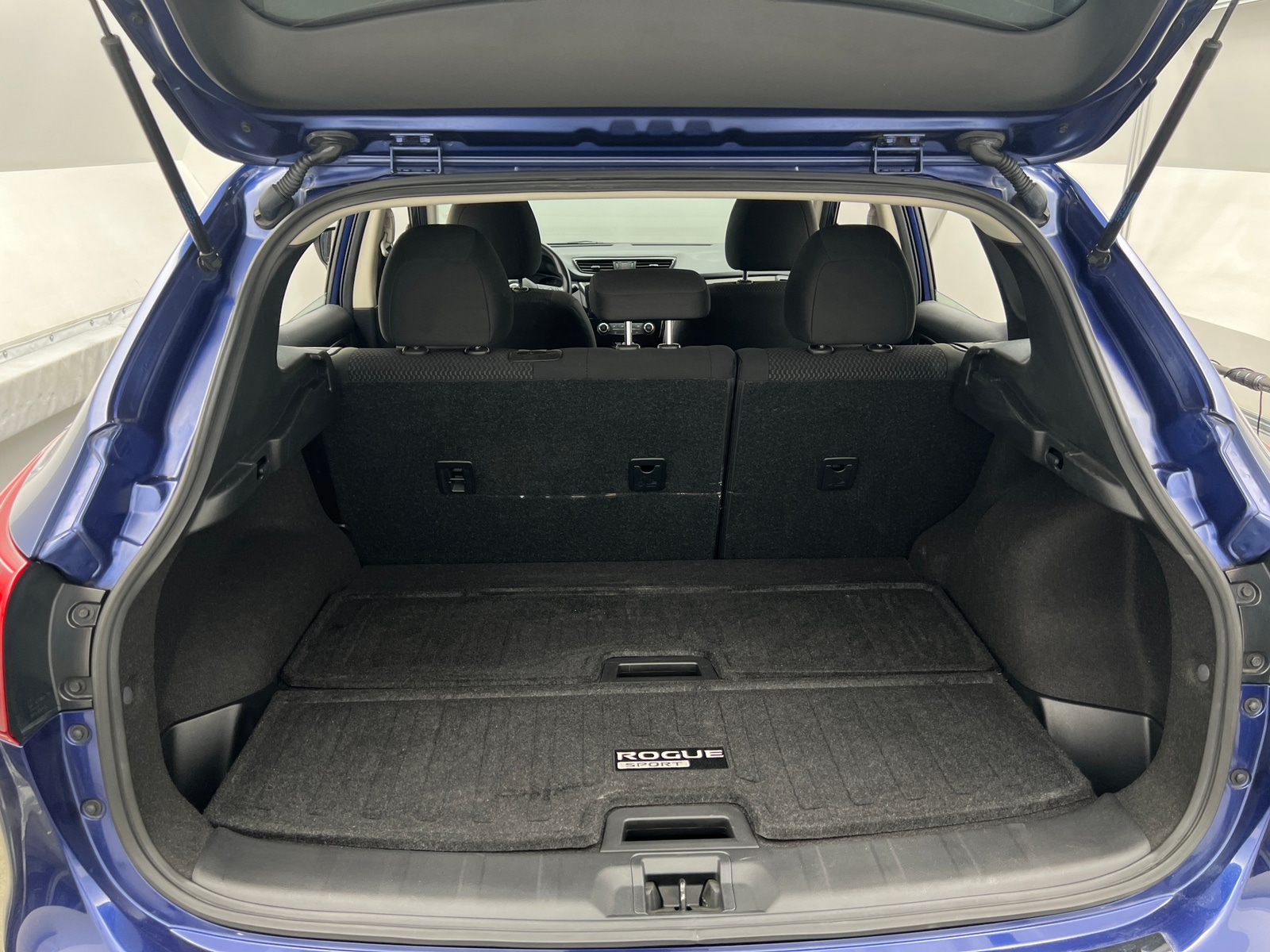 Thumbnail: 2019 Nissan Rogue Sport - 7