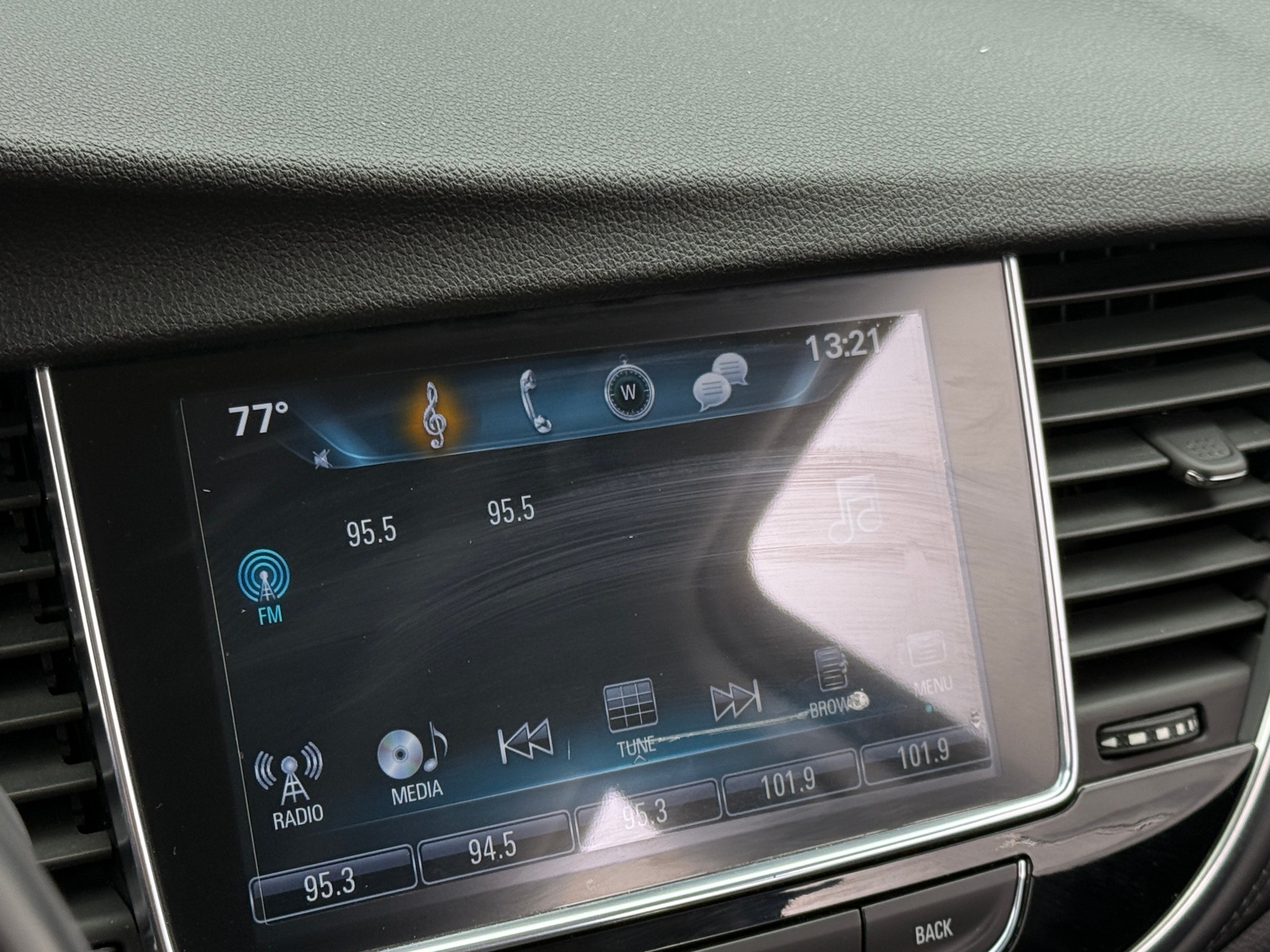 Thumbnail: 2019 Buick Encore - 3