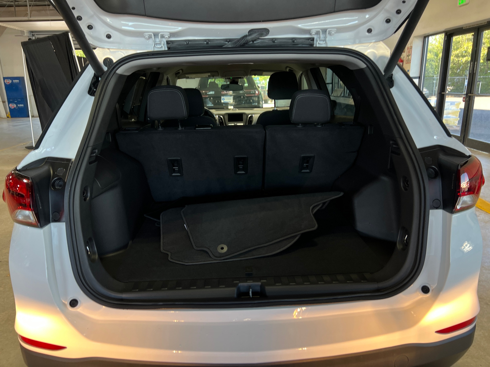 Thumbnail: 2023 Chevrolet Equinox - 7