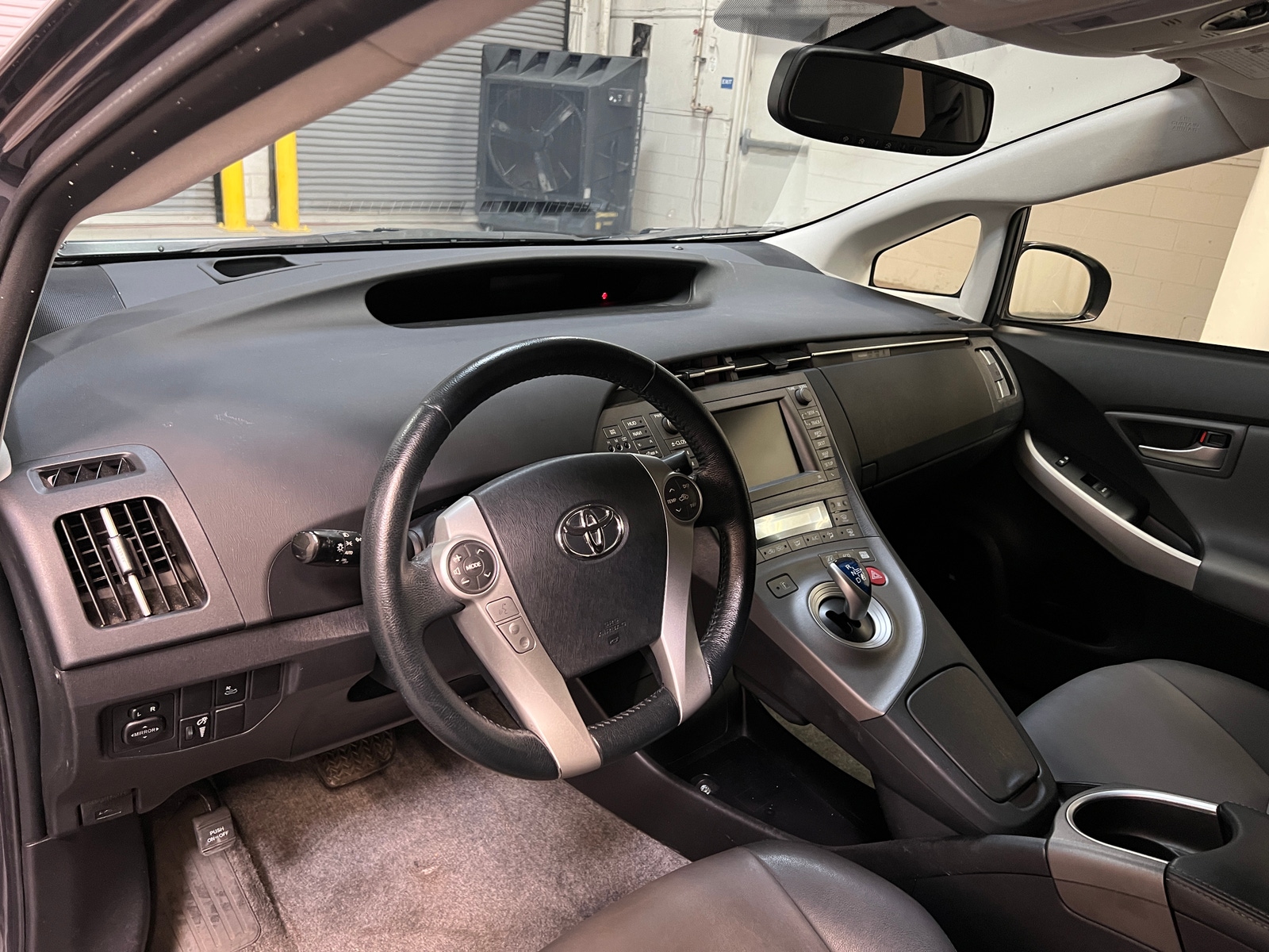 Thumbnail: 2015 Toyota Prius - 2
