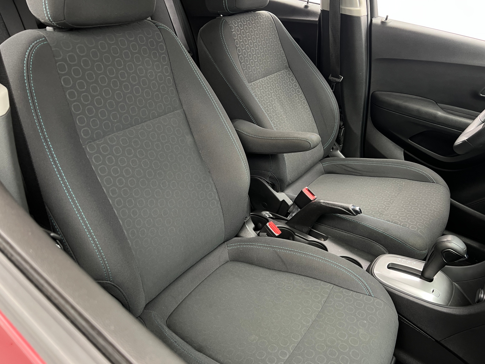 Thumbnail: 2016 Chevrolet Trax - 2
