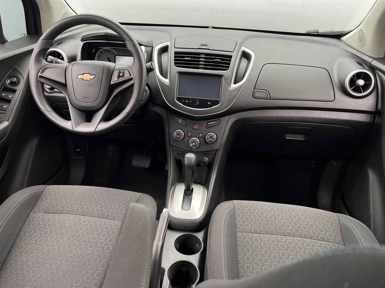 Thumbnail: 2016 Chevrolet Trax - 3