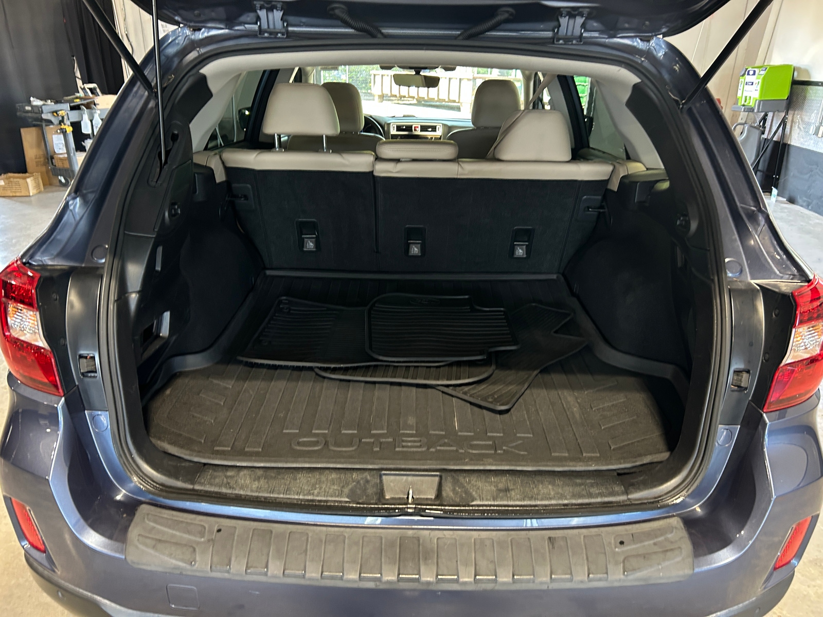 Thumbnail: 2017 Subaru Outback - 6