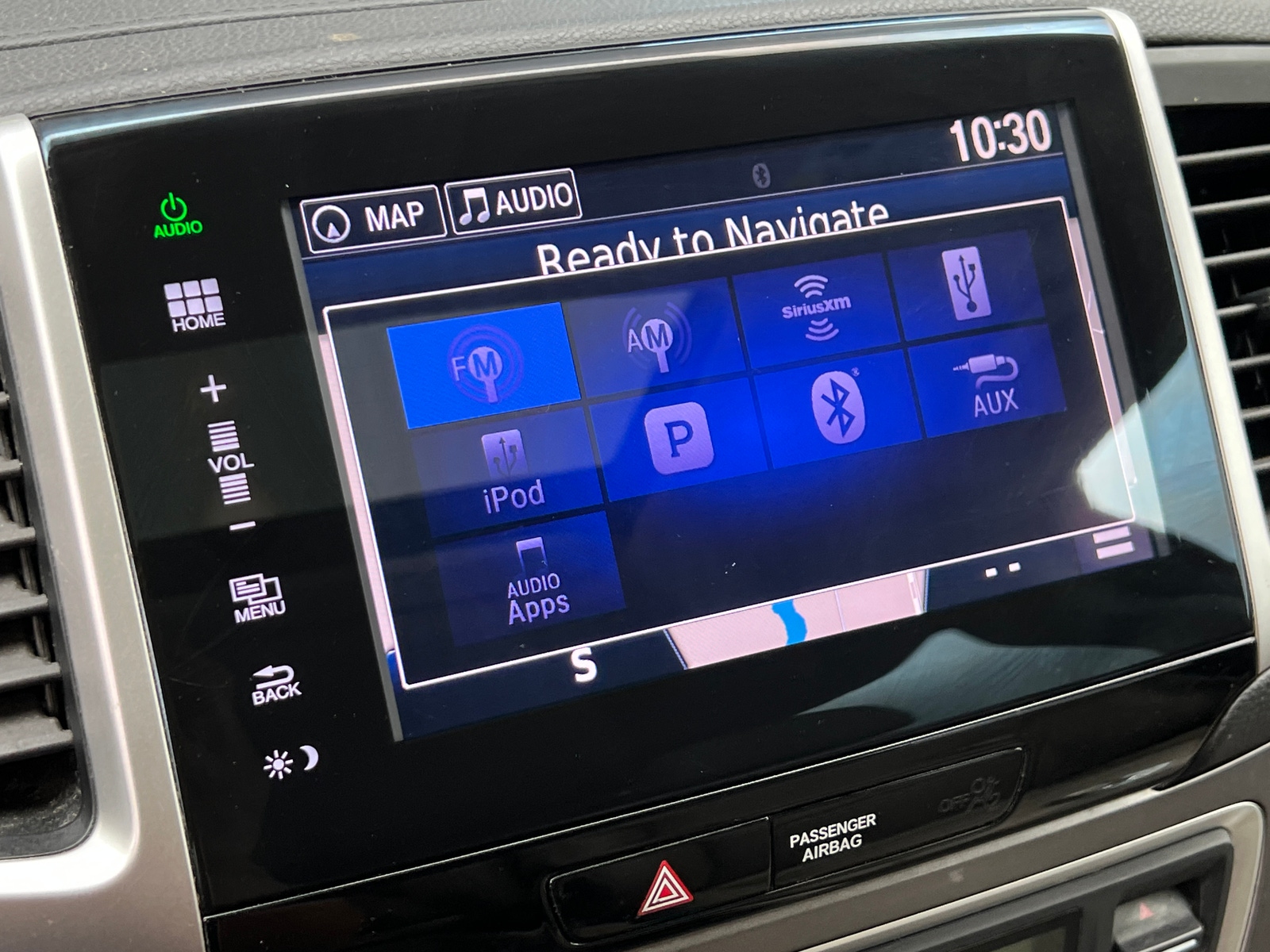 Thumbnail: 2016 Honda Pilot - 3