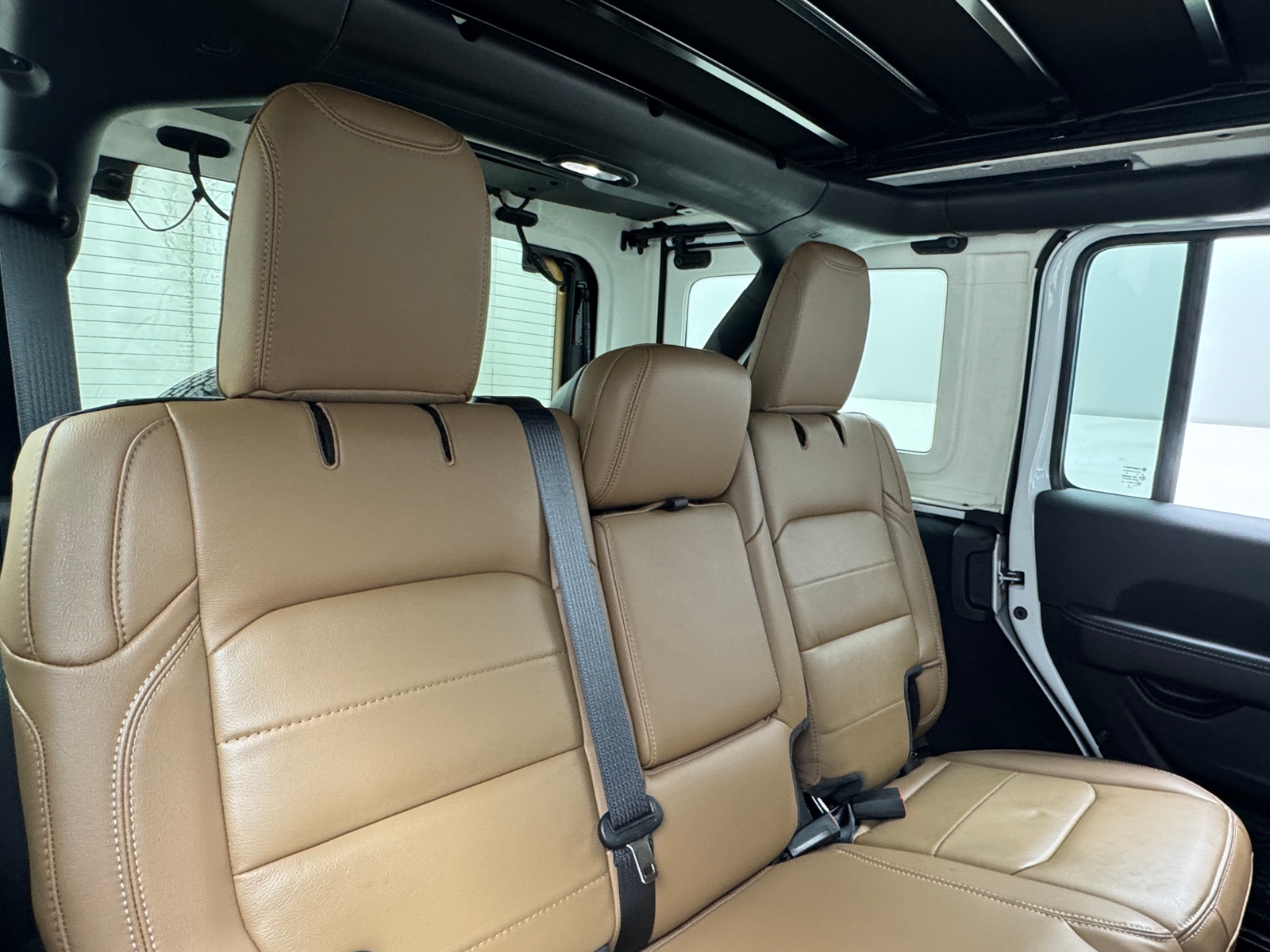 Thumbnail: 2022 Jeep Wrangler - 5