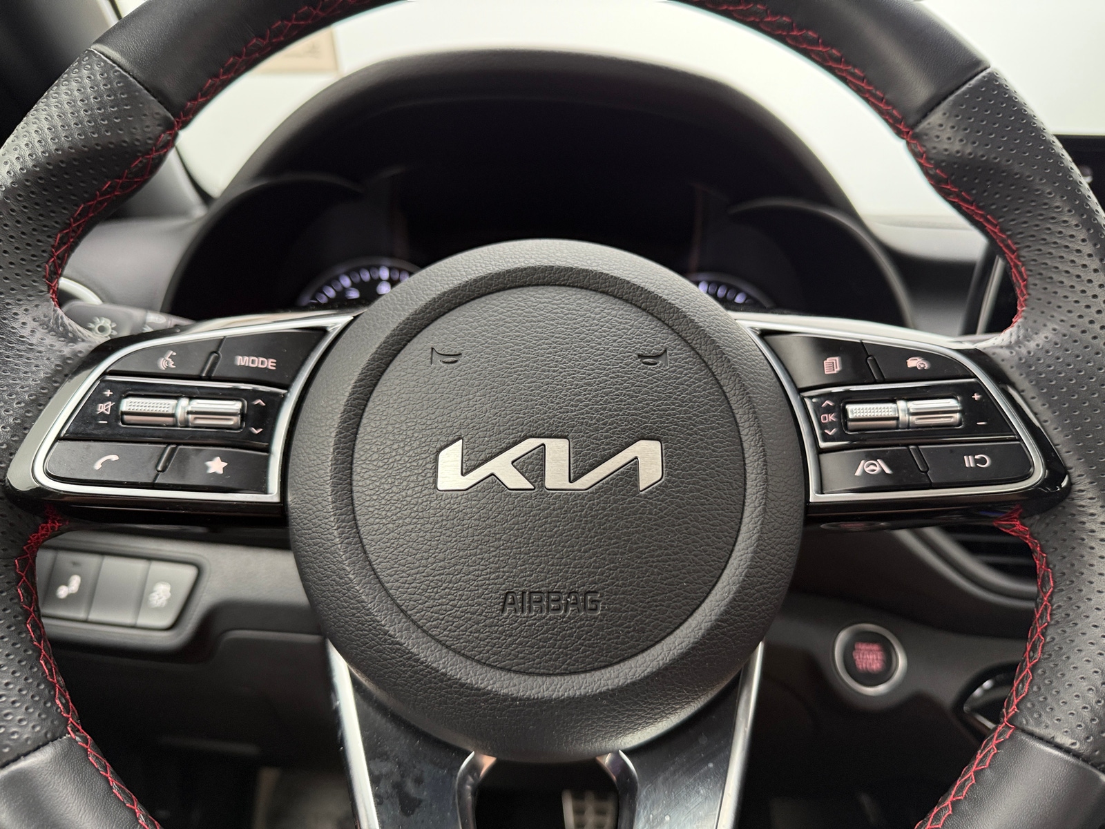 Thumbnail: 2024 Kia Forte - 4