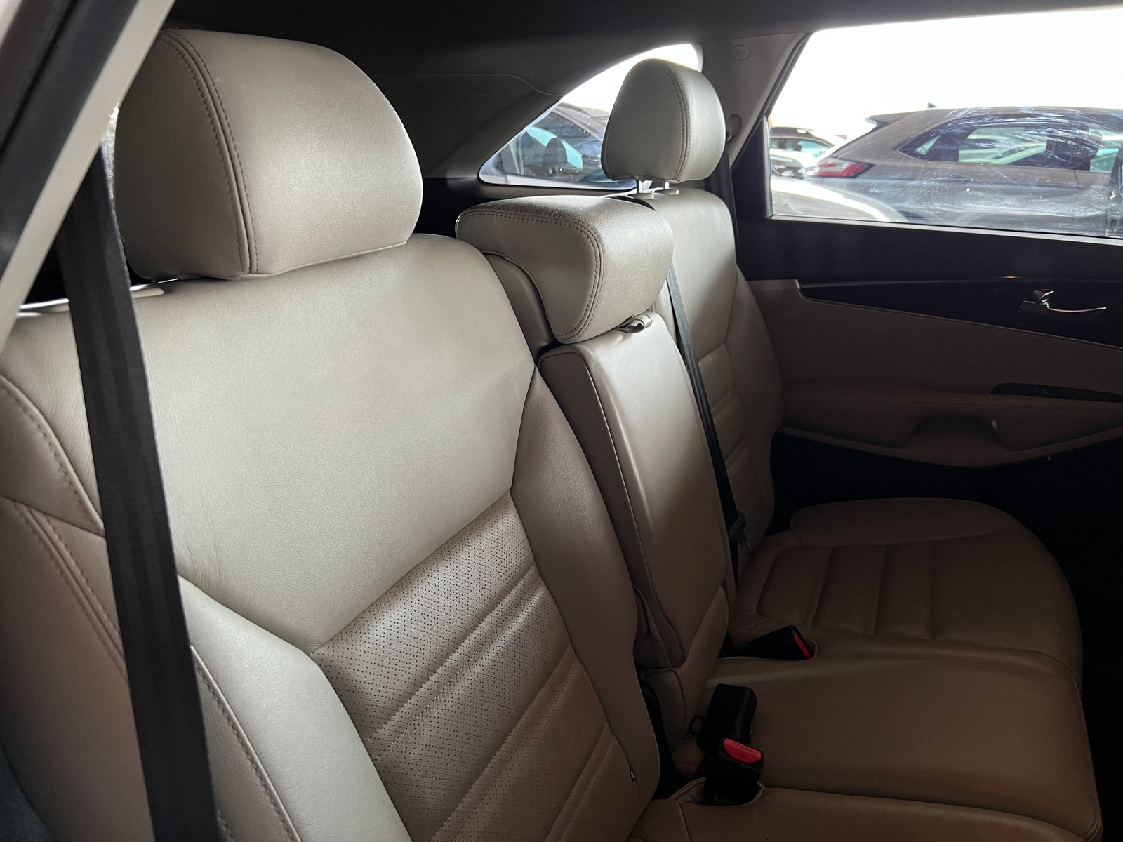 Thumbnail: 2016 Kia Sorento - 5