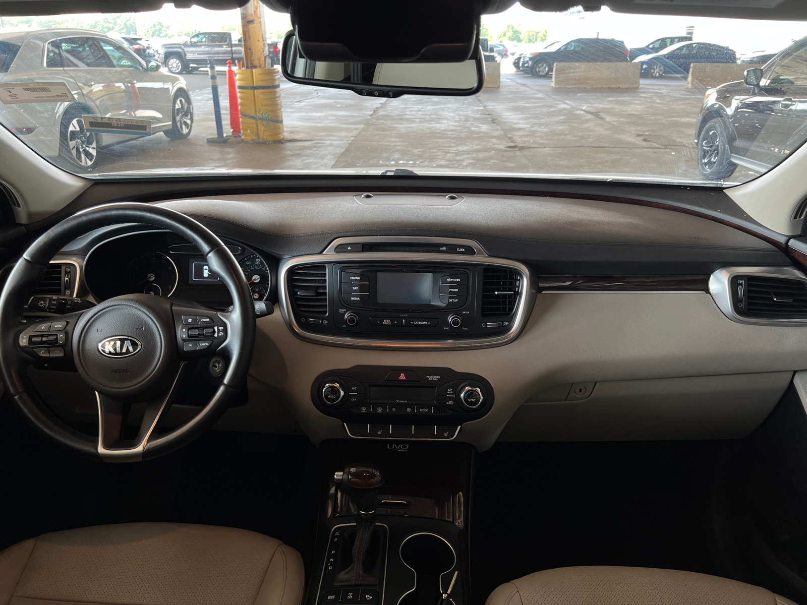 Thumbnail: 2016 Kia Sorento - 2