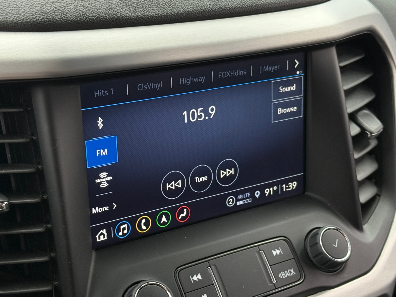 Thumbnail: 2023 GMC Acadia - 3