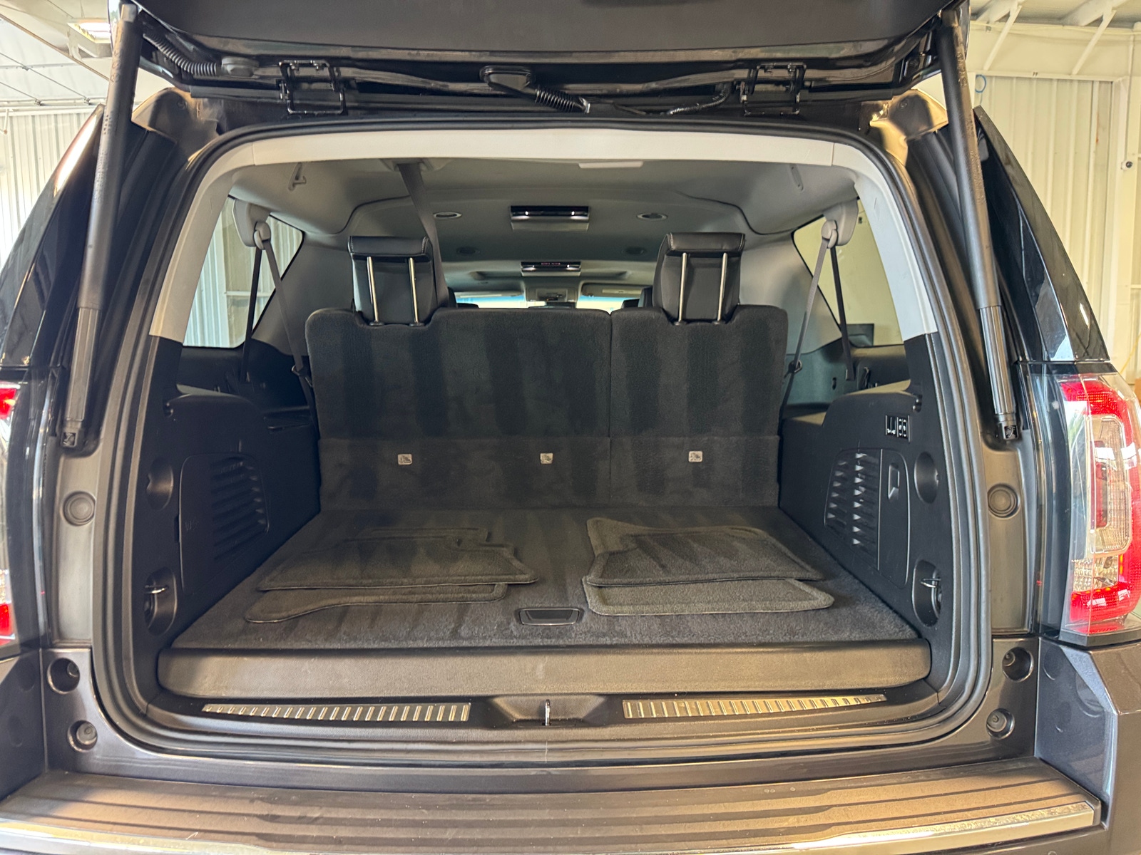 Thumbnail: 2015 GMC Yukon XL - 7