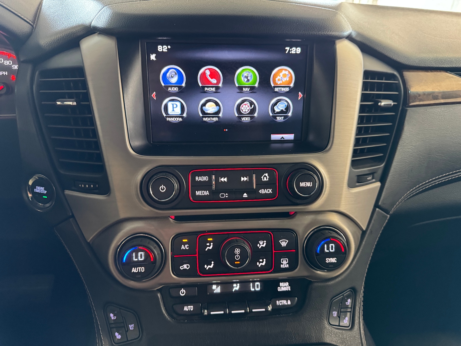 Thumbnail: 2015 GMC Yukon XL - 4