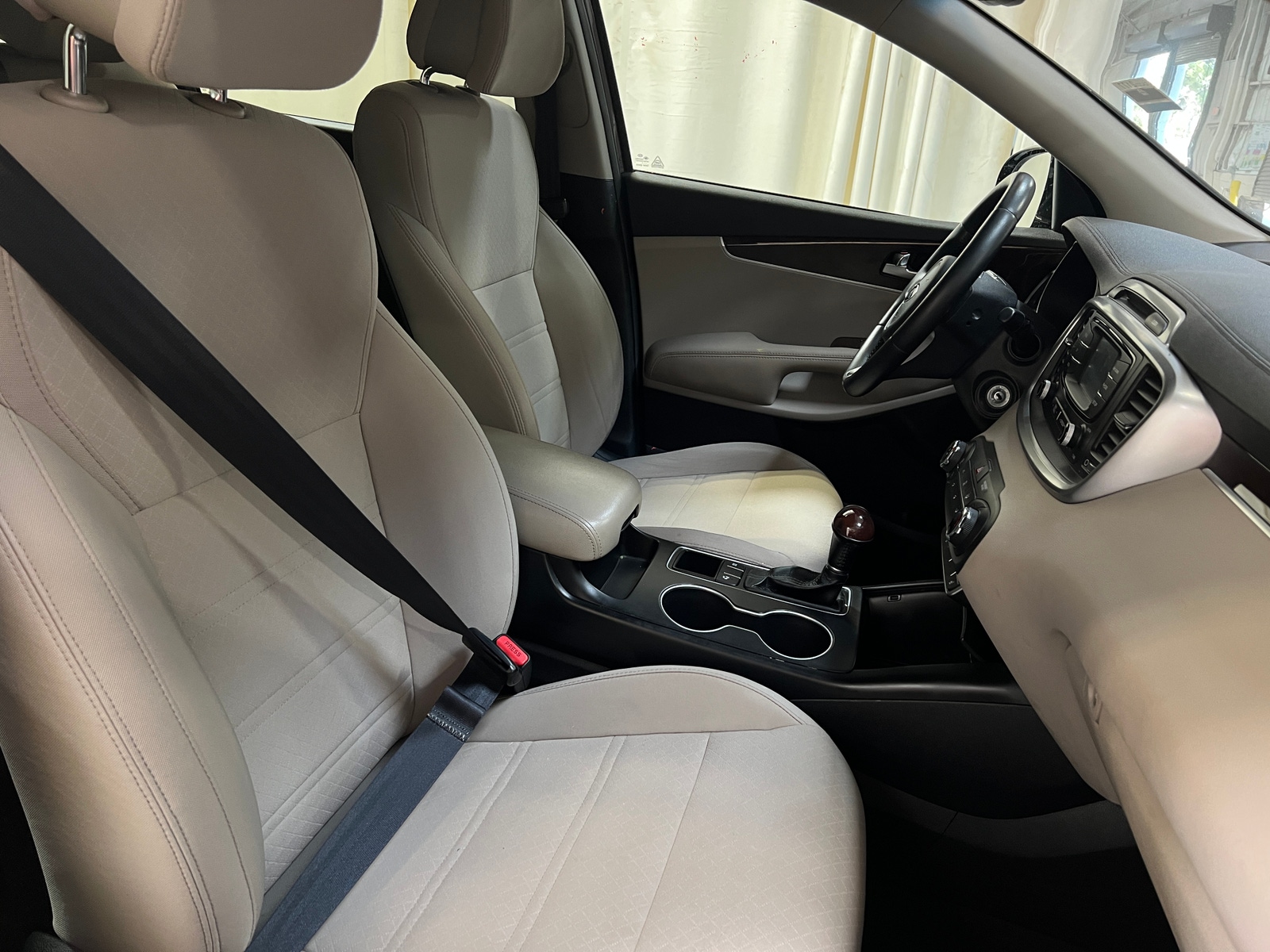 Thumbnail: 2016 Kia Sorento - 2