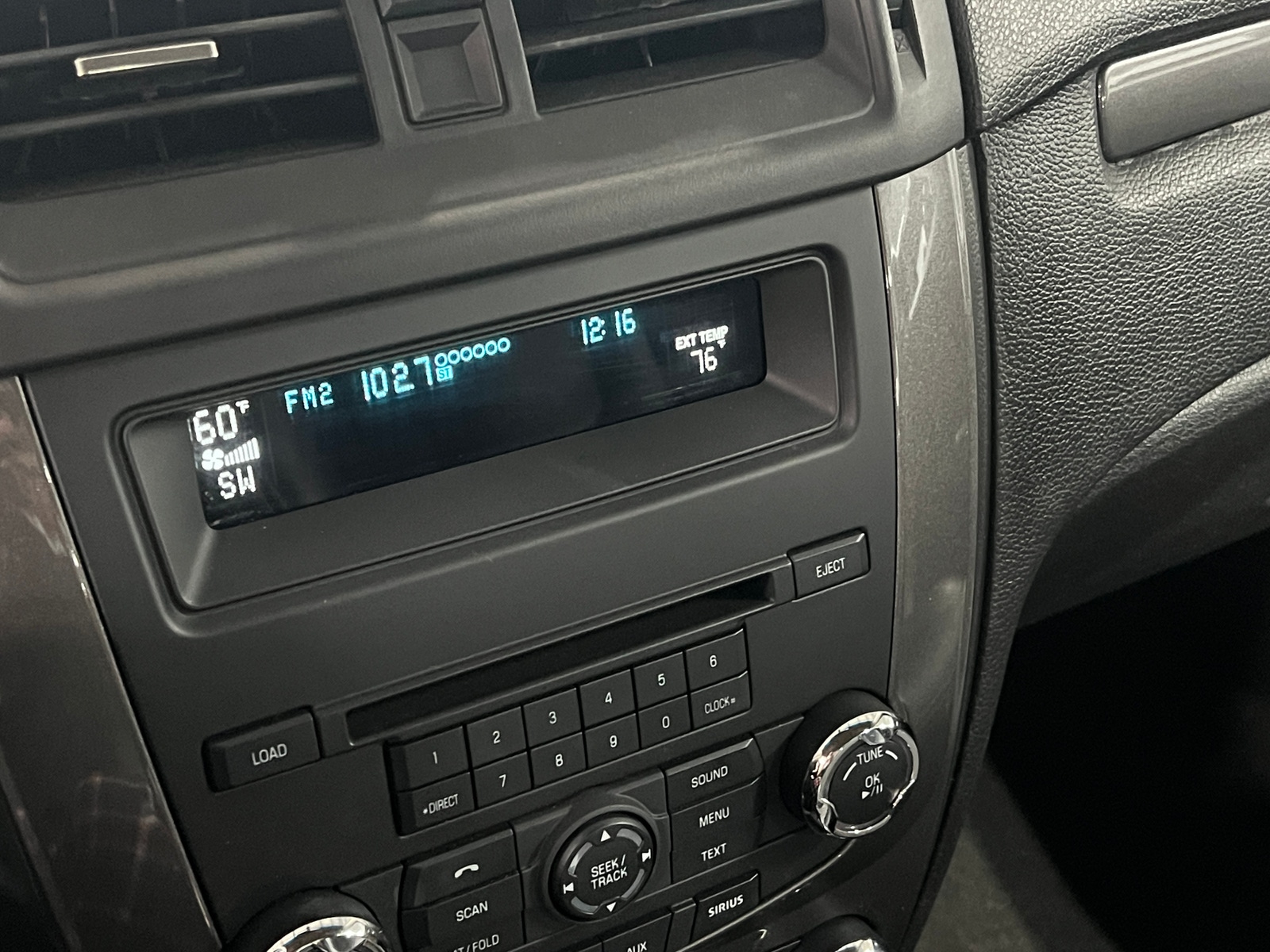 Thumbnail: 2010 Ford Fusion - 3