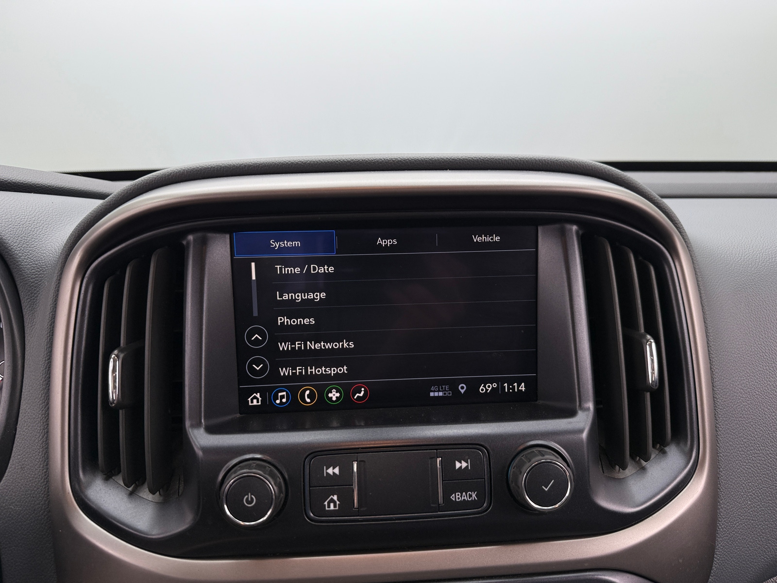 Thumbnail: 2020 Chevrolet Colorado - 4