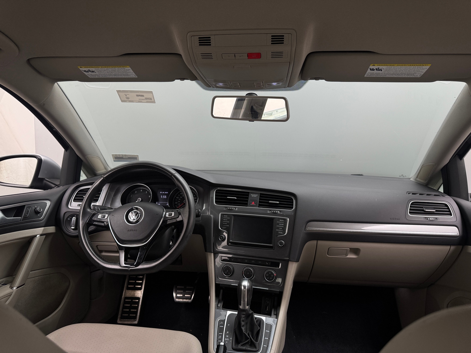 Thumbnail: 2017 Volkswagen Golf - 2
