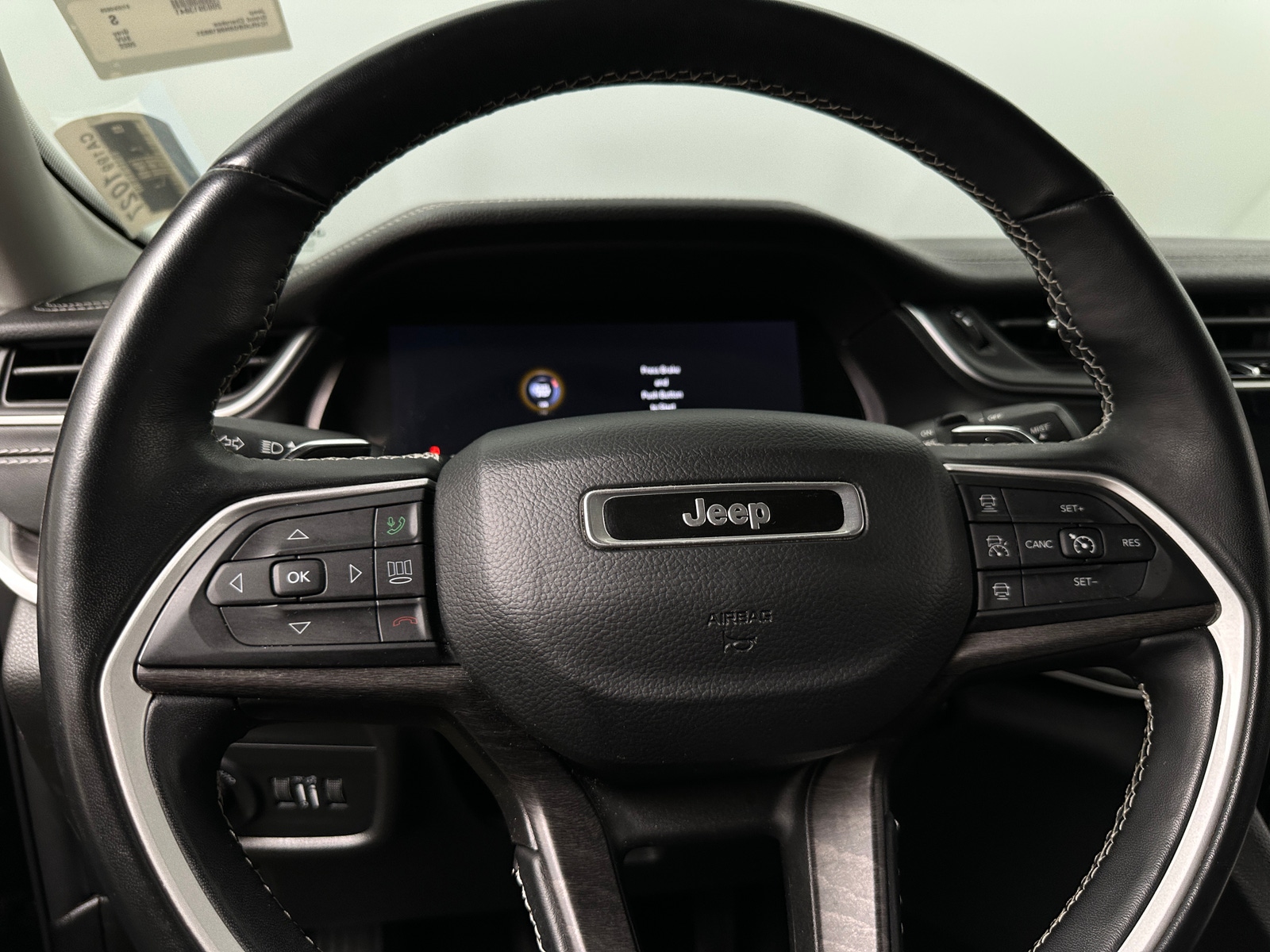 Thumbnail: 2022 Jeep Grand Cherokee - 4