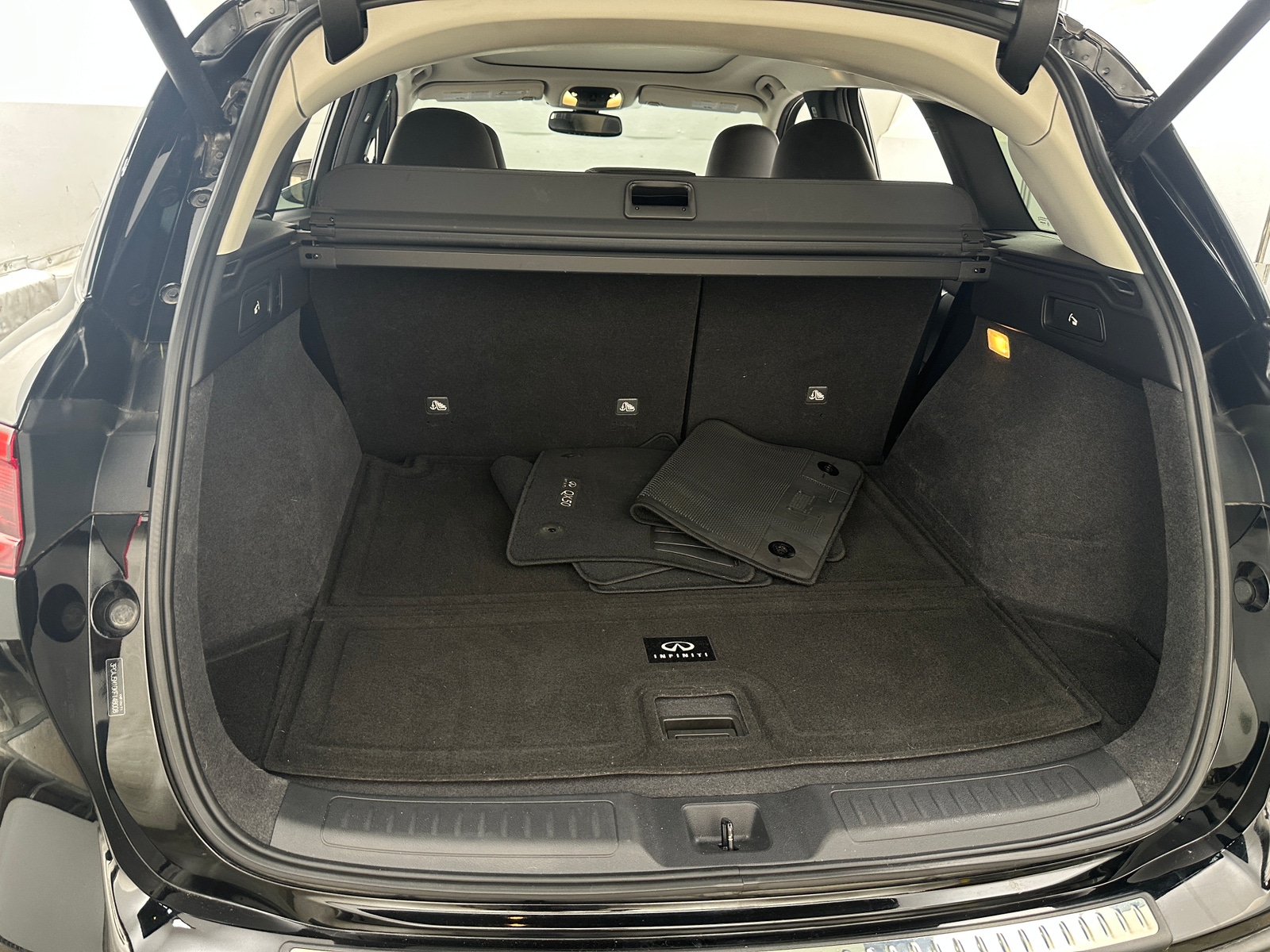 Thumbnail: 2019 INFINITI QX50 - 6