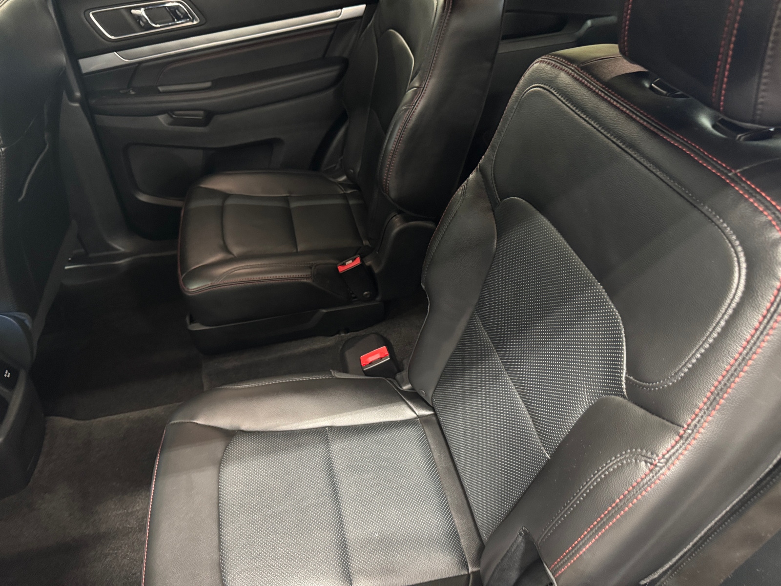 Thumbnail: 2018 Ford Explorer - 5