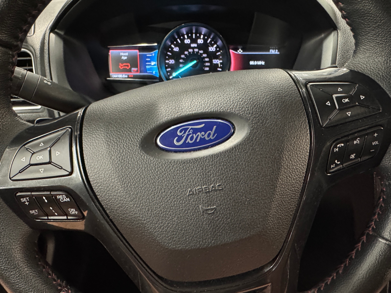 Thumbnail: 2018 Ford Explorer - 4