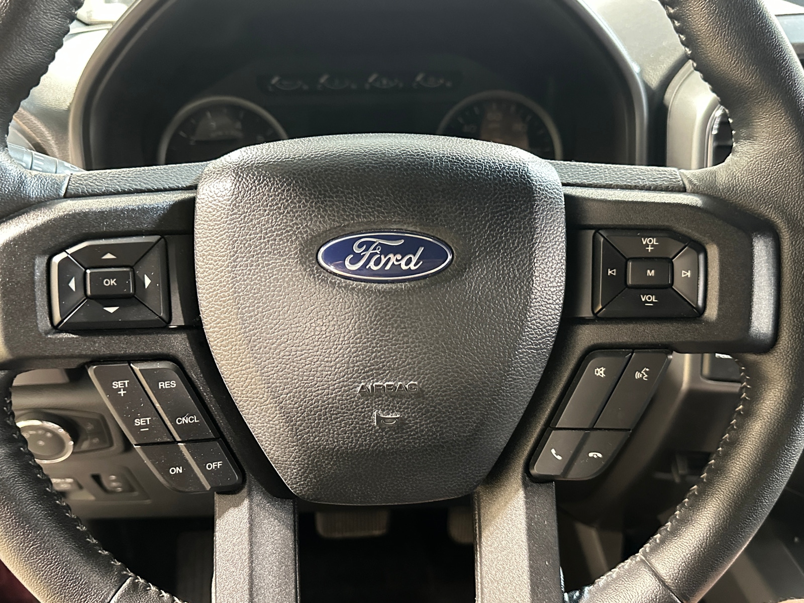 Thumbnail: 2019 Ford Econoline - 5