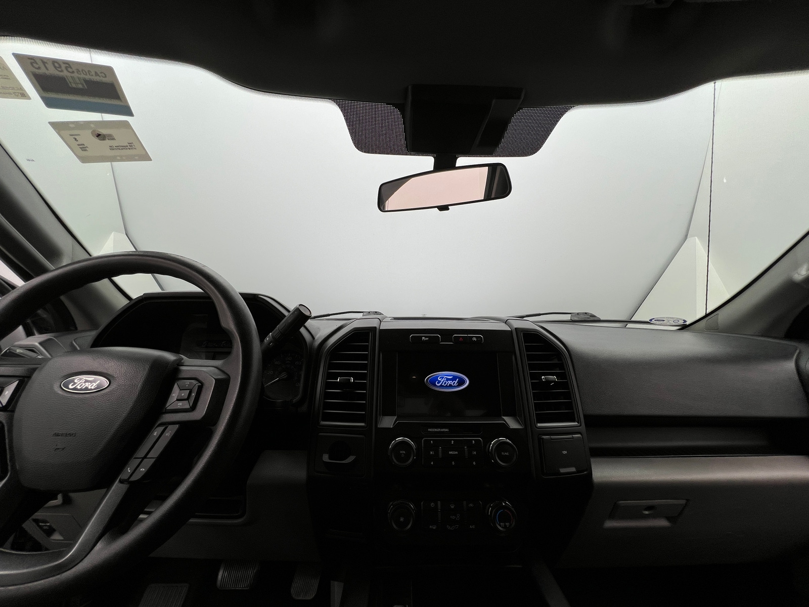 Thumbnail: 2020 Ford Econoline - 3