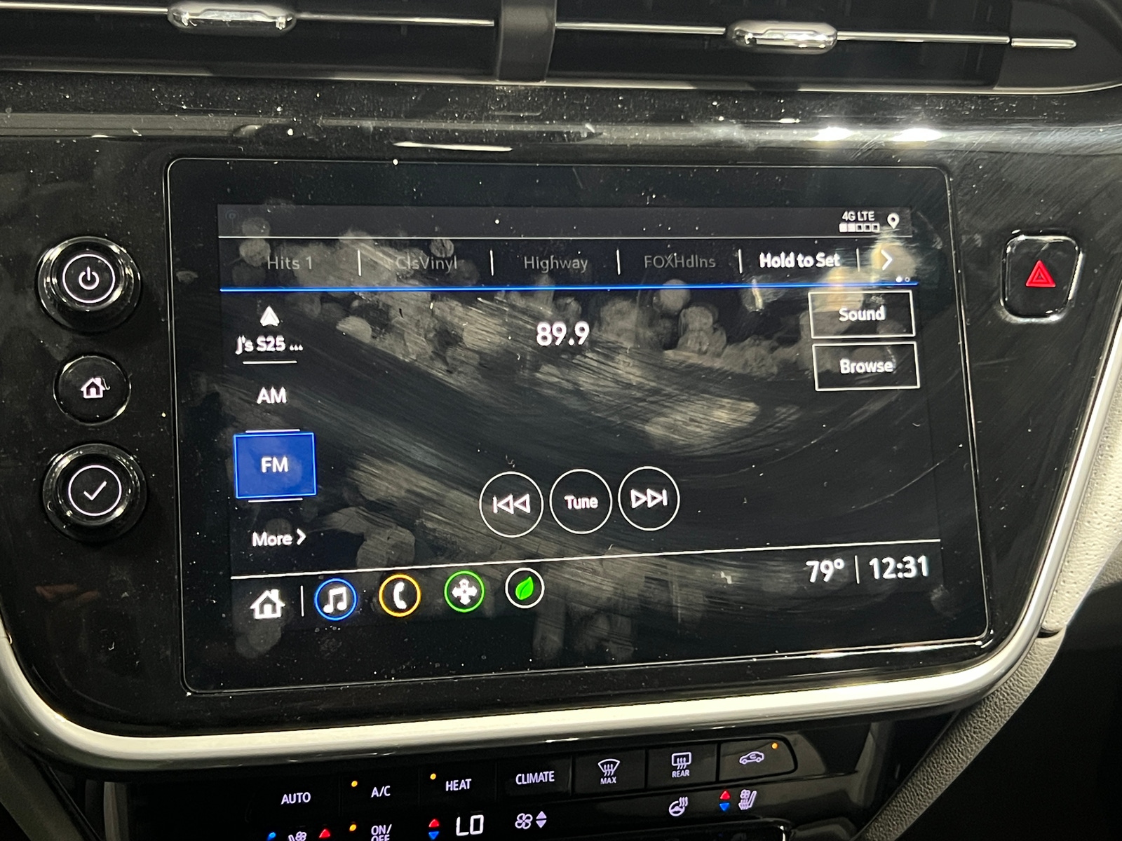 Thumbnail: 2023 Chevrolet Bolt EUV - 3