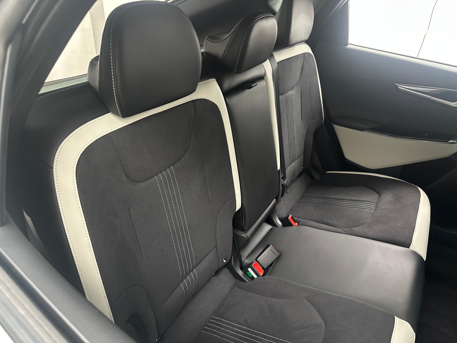 Thumbnail: 2024 Kia EV6 - 5