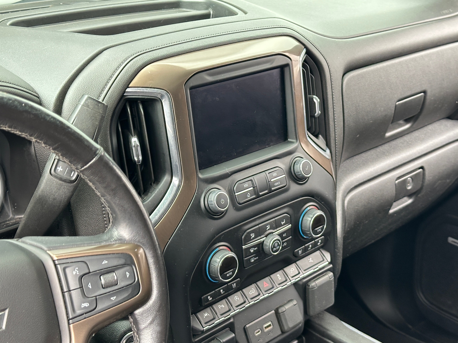 Thumbnail: 2019 Chevrolet Silverado 1500 - 2