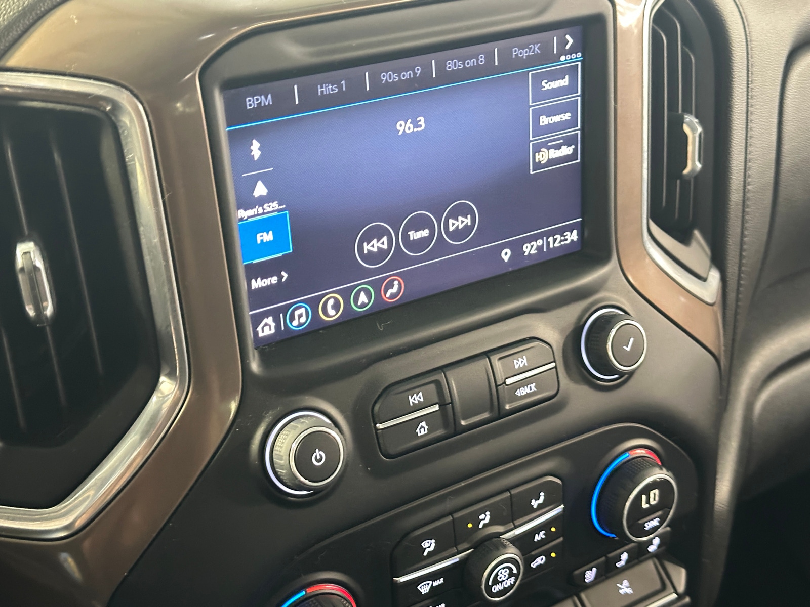 Thumbnail: 2019 Chevrolet Silverado 1500 - 3