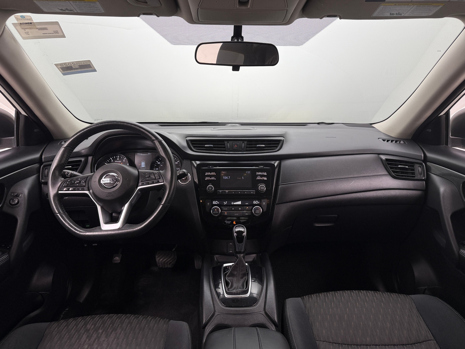 Thumbnail: 2017 Nissan Rogue - 3