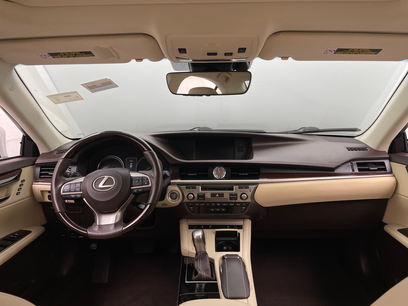 Thumbnail: 2018 Lexus ES - 2