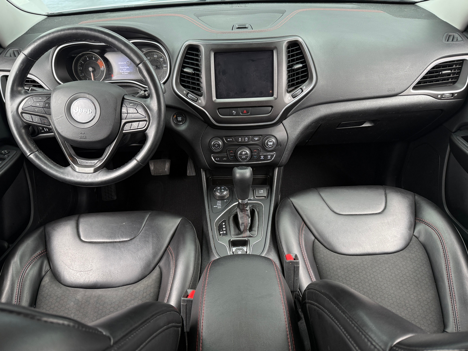 Thumbnail: 2019 Jeep Cherokee - 3