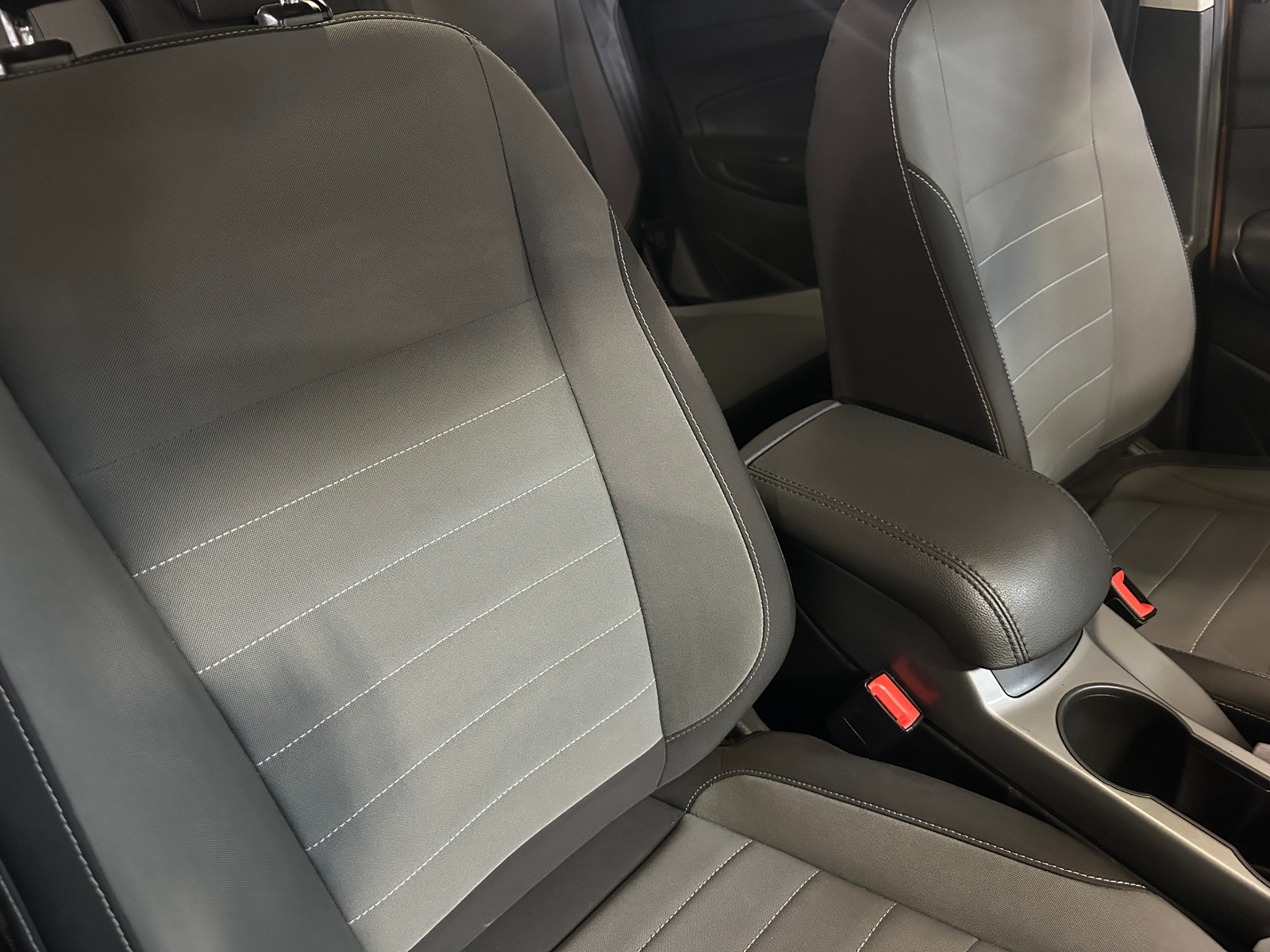 Thumbnail: 2016 Ford Escape - 2