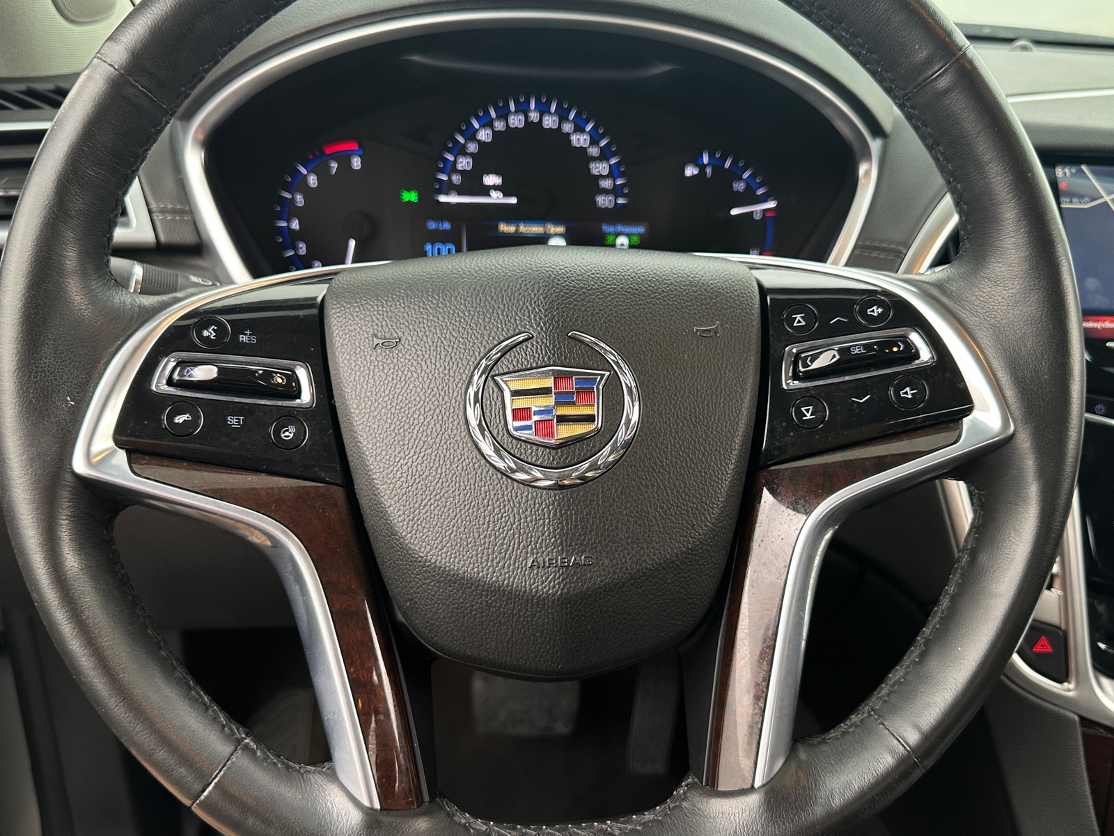 Thumbnail: 2016 Cadillac SRX - 4