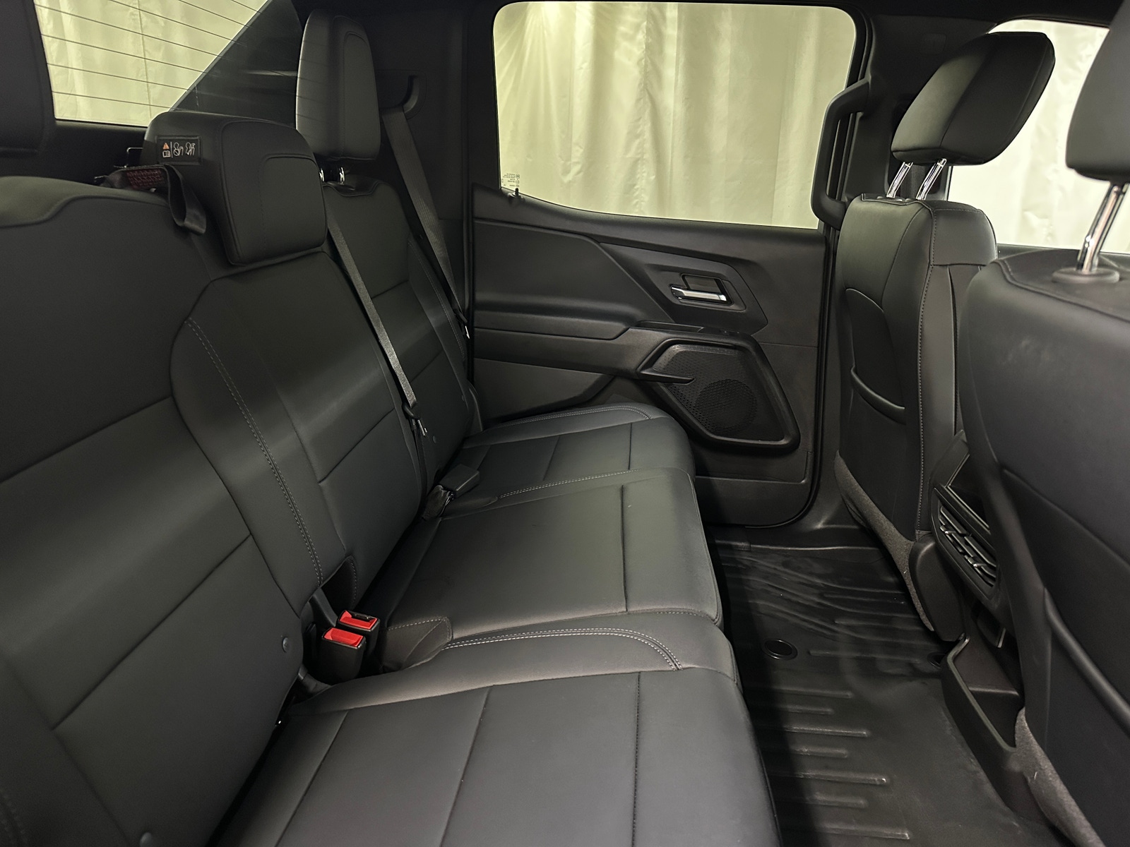 Thumbnail: 2024 Chevrolet Silverado EV - 5