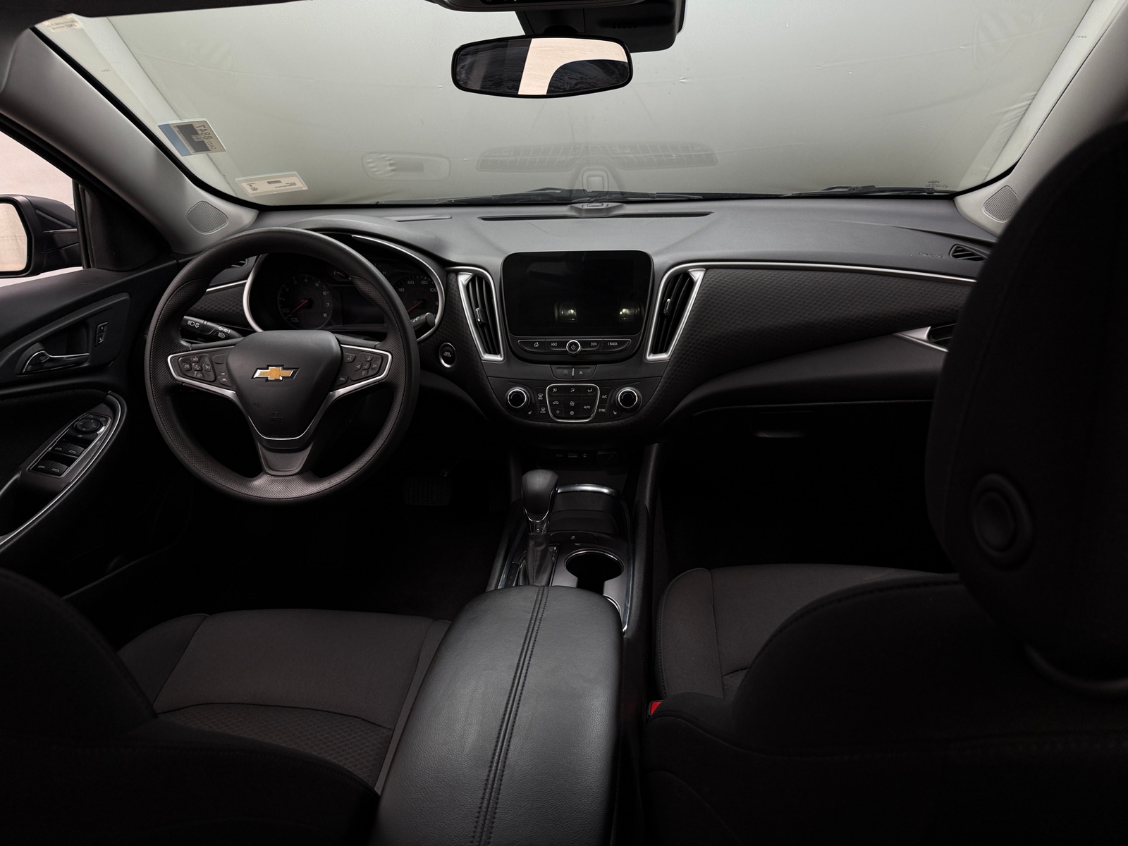 Thumbnail: 2023 Chevrolet Malibu - 3