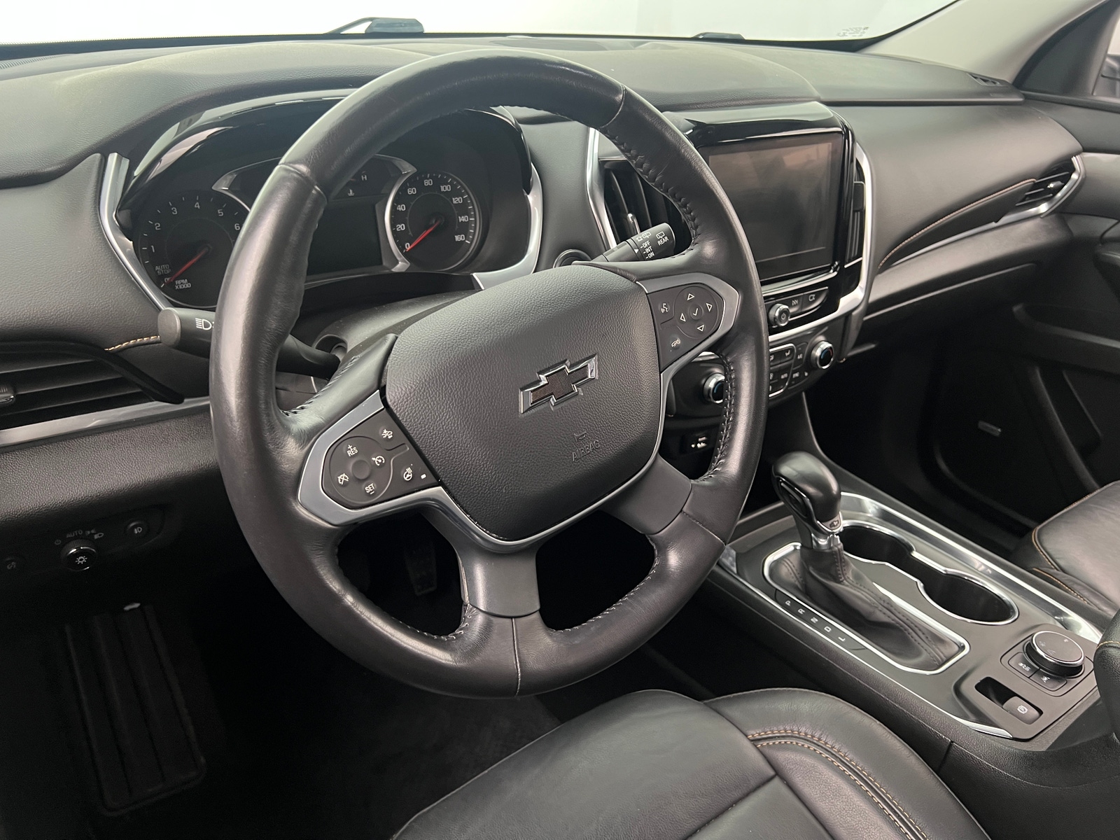 Thumbnail: 2021 Chevrolet Traverse - 4