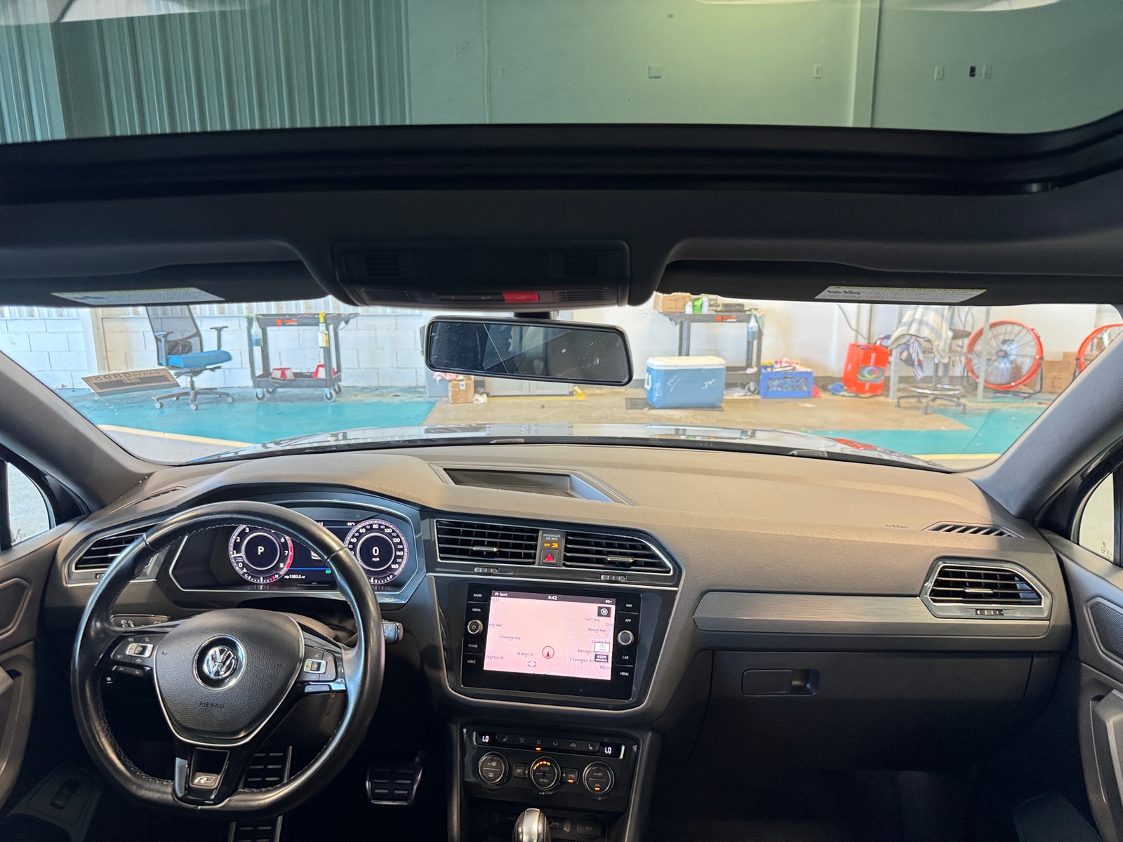 Thumbnail: 2019 Volkswagen Tiguan - 2