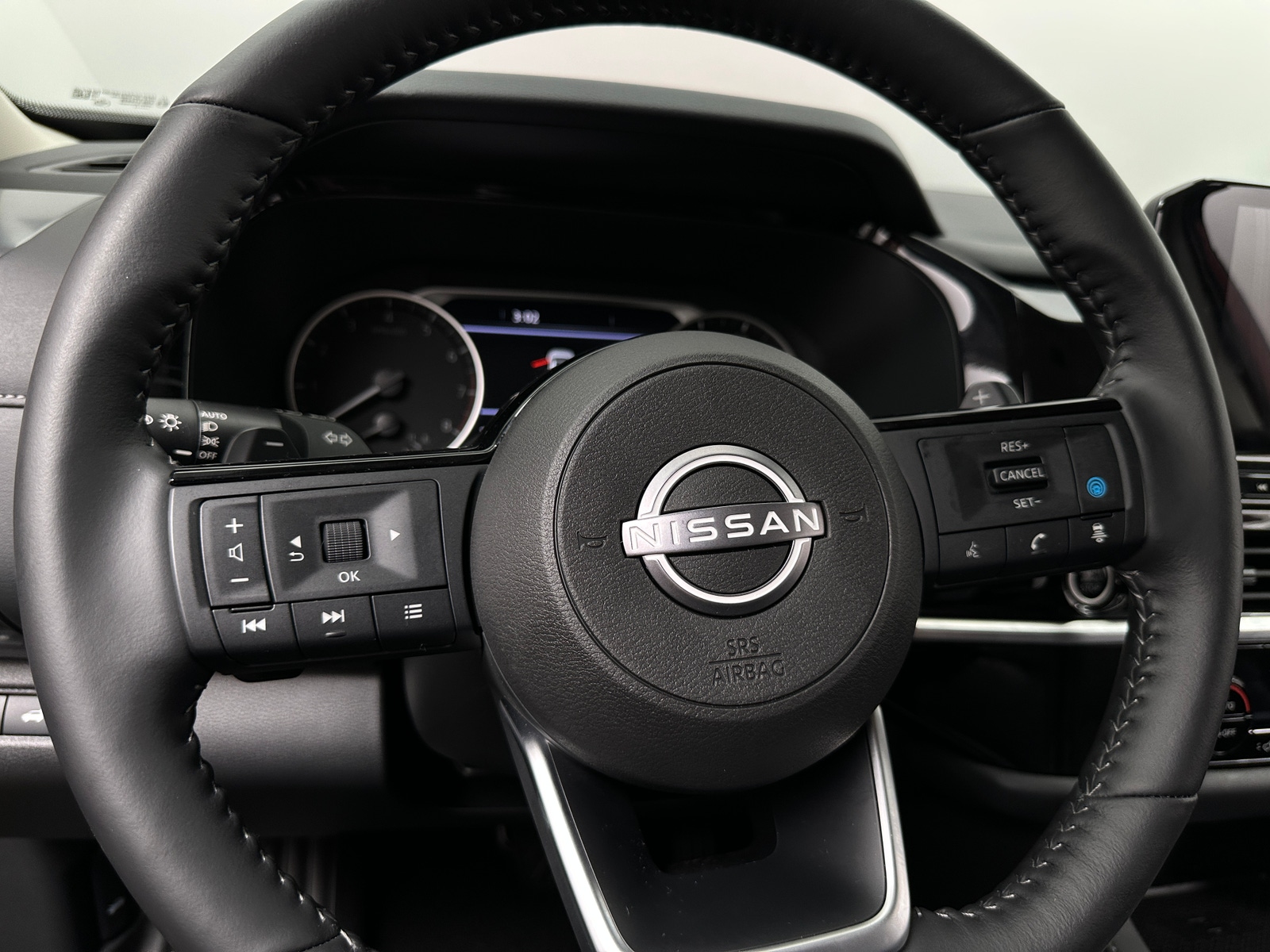 Thumbnail: 2024 Nissan Pathfinder - 4