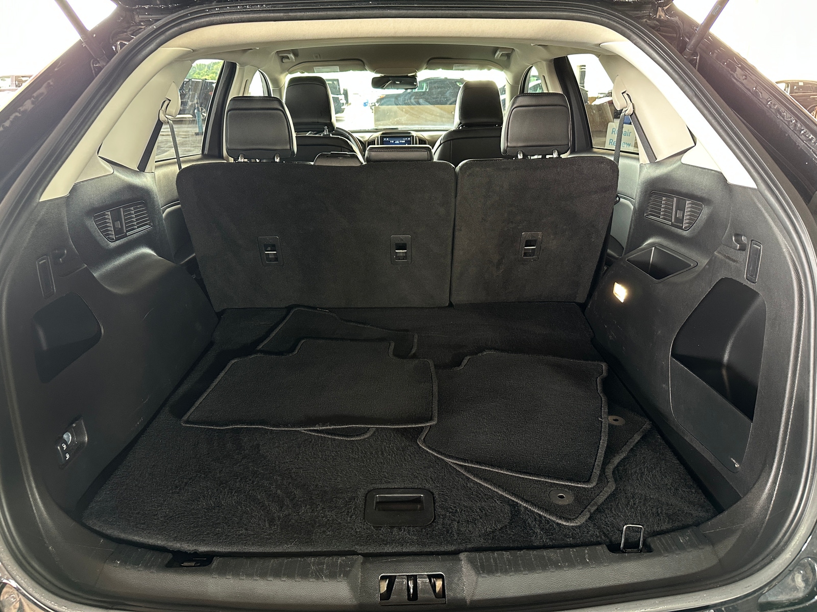 Thumbnail: 2024 Ford Edge - 6