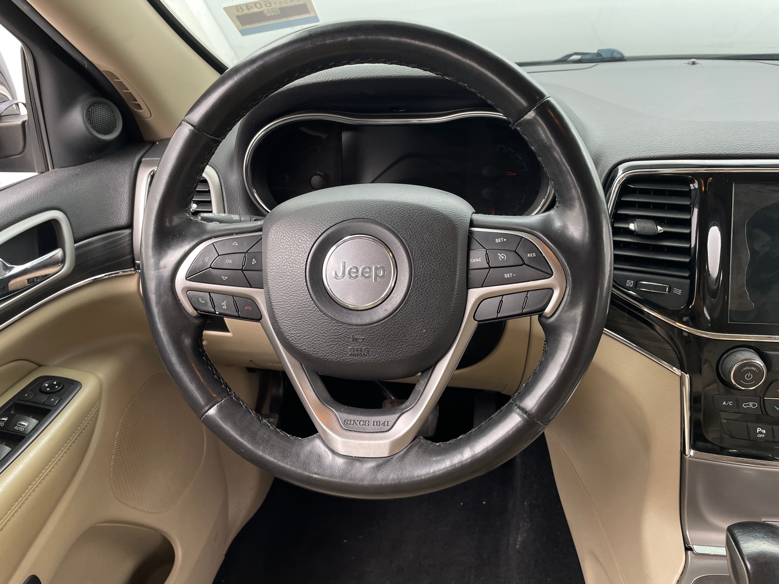 Thumbnail: 2019 Jeep Grand Cherokee - 5