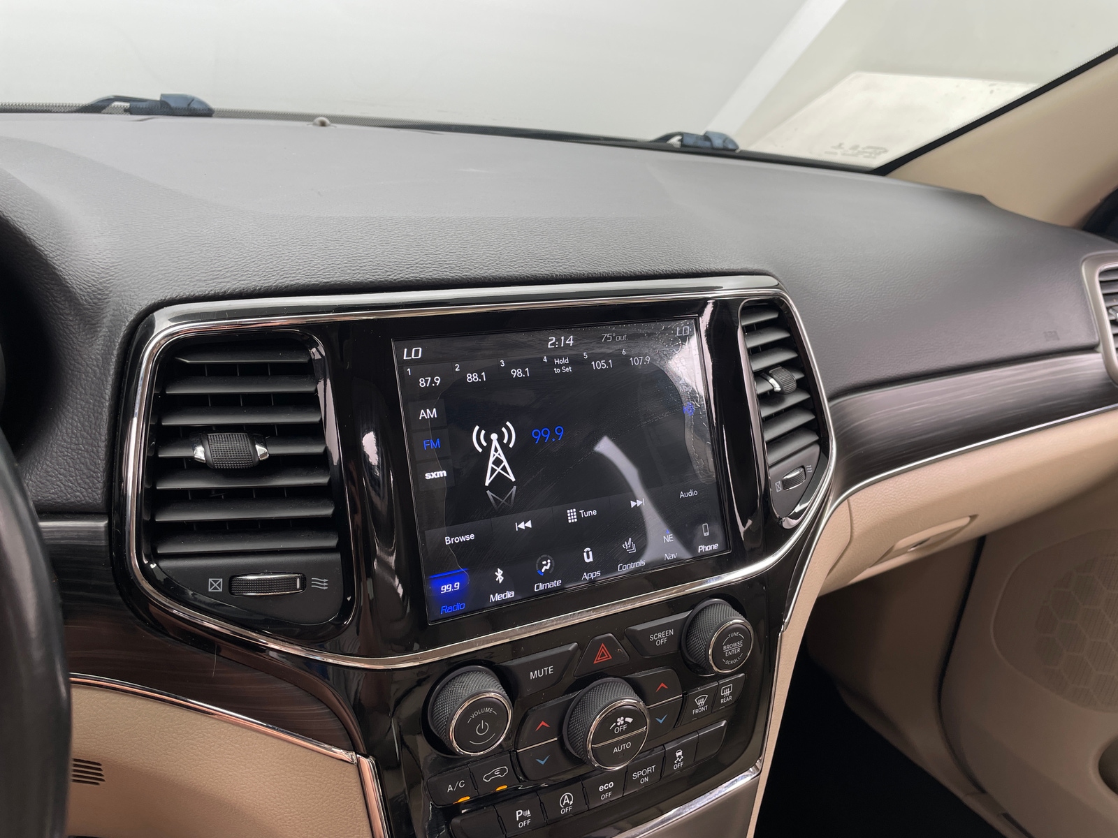 Thumbnail: 2019 Jeep Grand Cherokee - 4