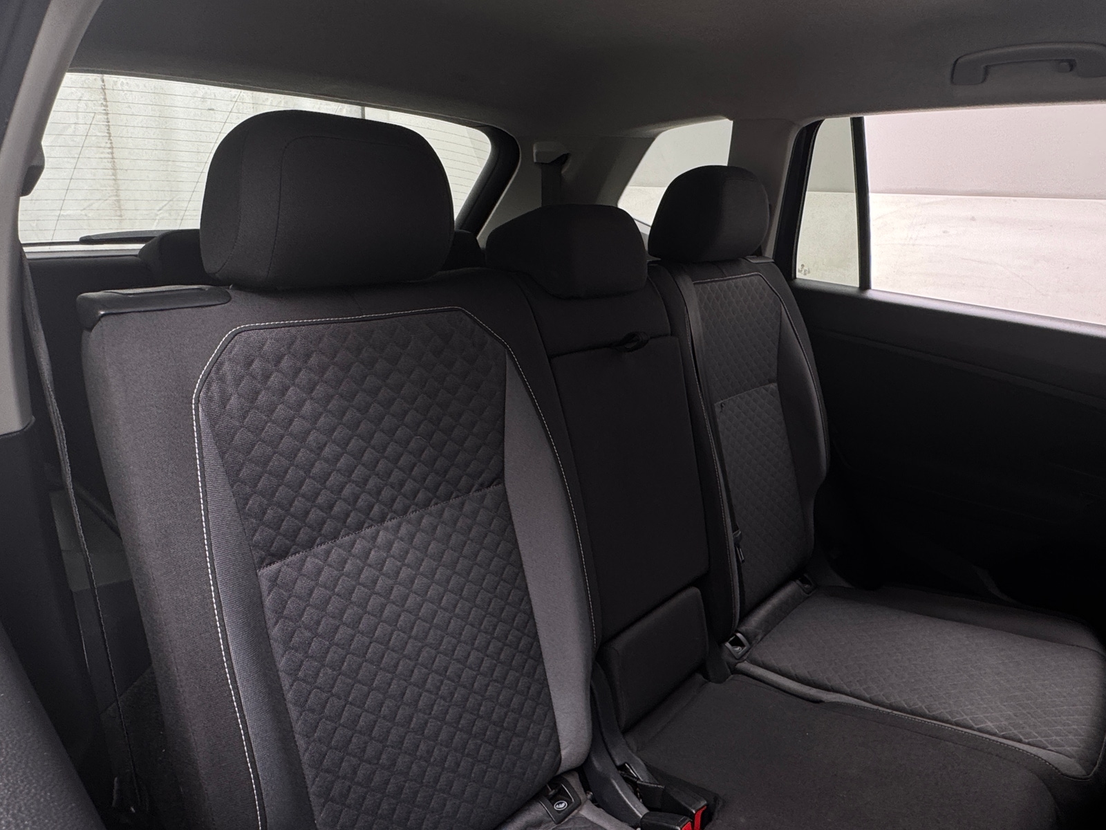 Thumbnail: 2021 Volkswagen Tiguan - 6