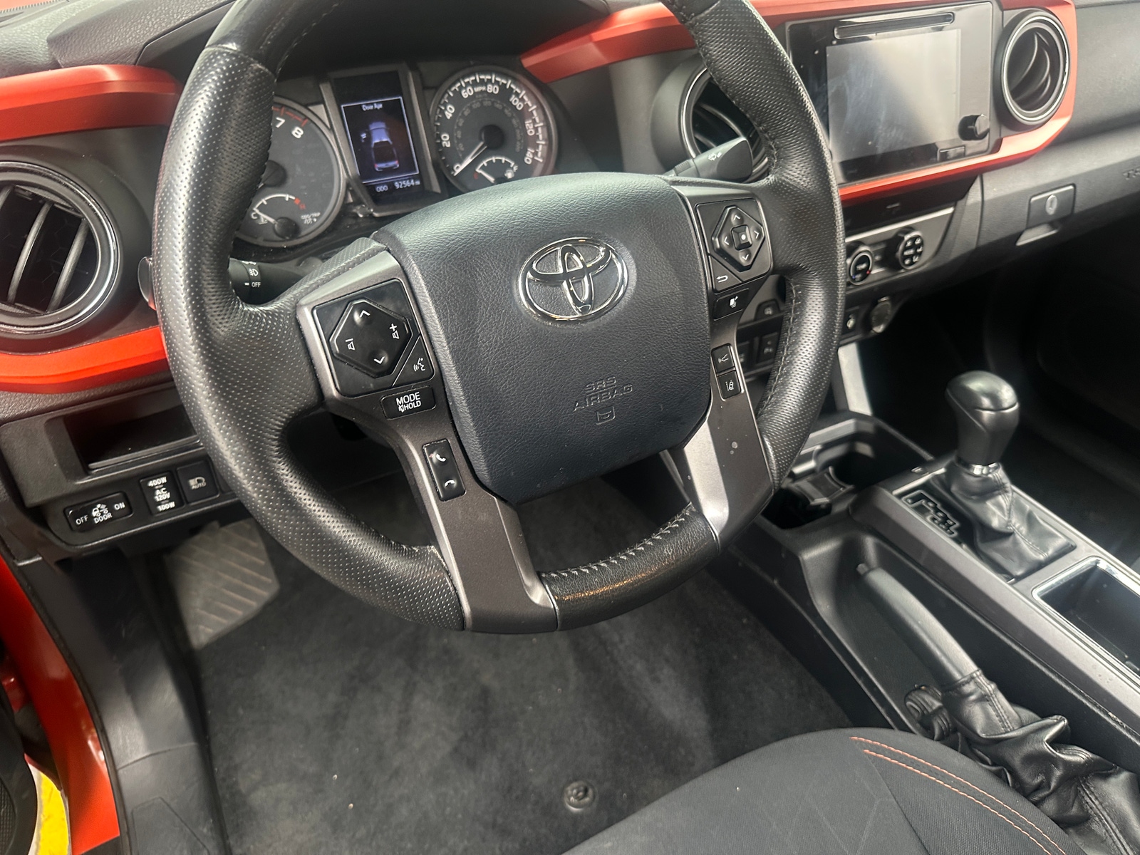 Thumbnail: 2018 Toyota Tacoma - 5