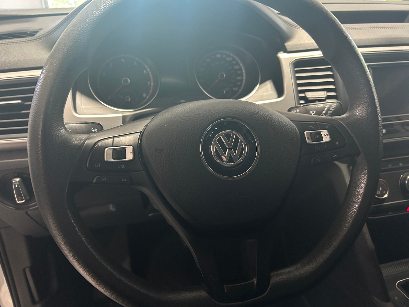 Thumbnail: 2018 Volkswagen Atlas - 5